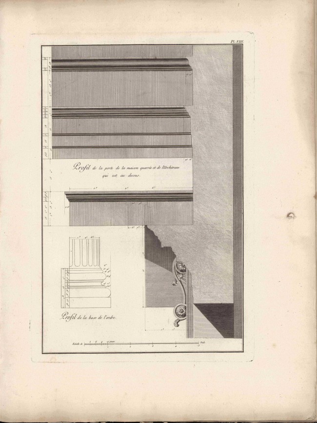 Profil de la porte de la maison quarrée ...