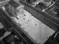 Reconstitution de la Maison Carrée dans son contexte antique