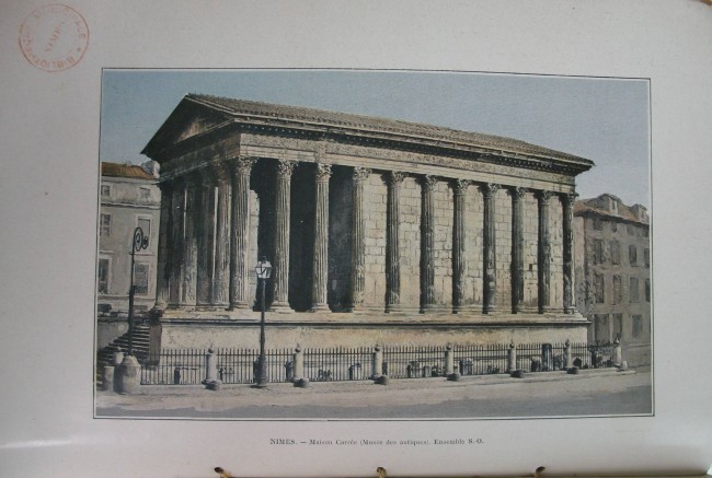 Maison carrée (Musée des antiques)