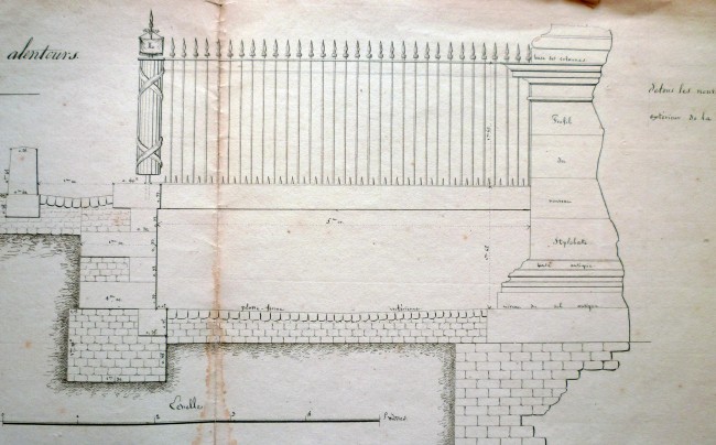 Projet d'embellissement de la Maison carrée et de ses alentours (détail : la grille)