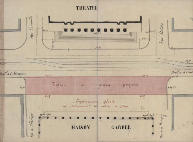 Projet de trottoir sur la place entre la Maison Carrée